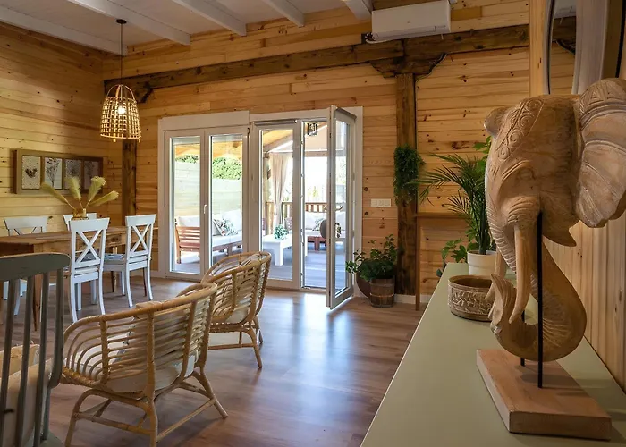 Nyaraló Escondida - Solo Familias