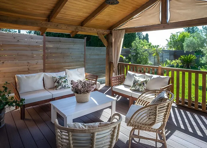 Escondida - Solo Familias